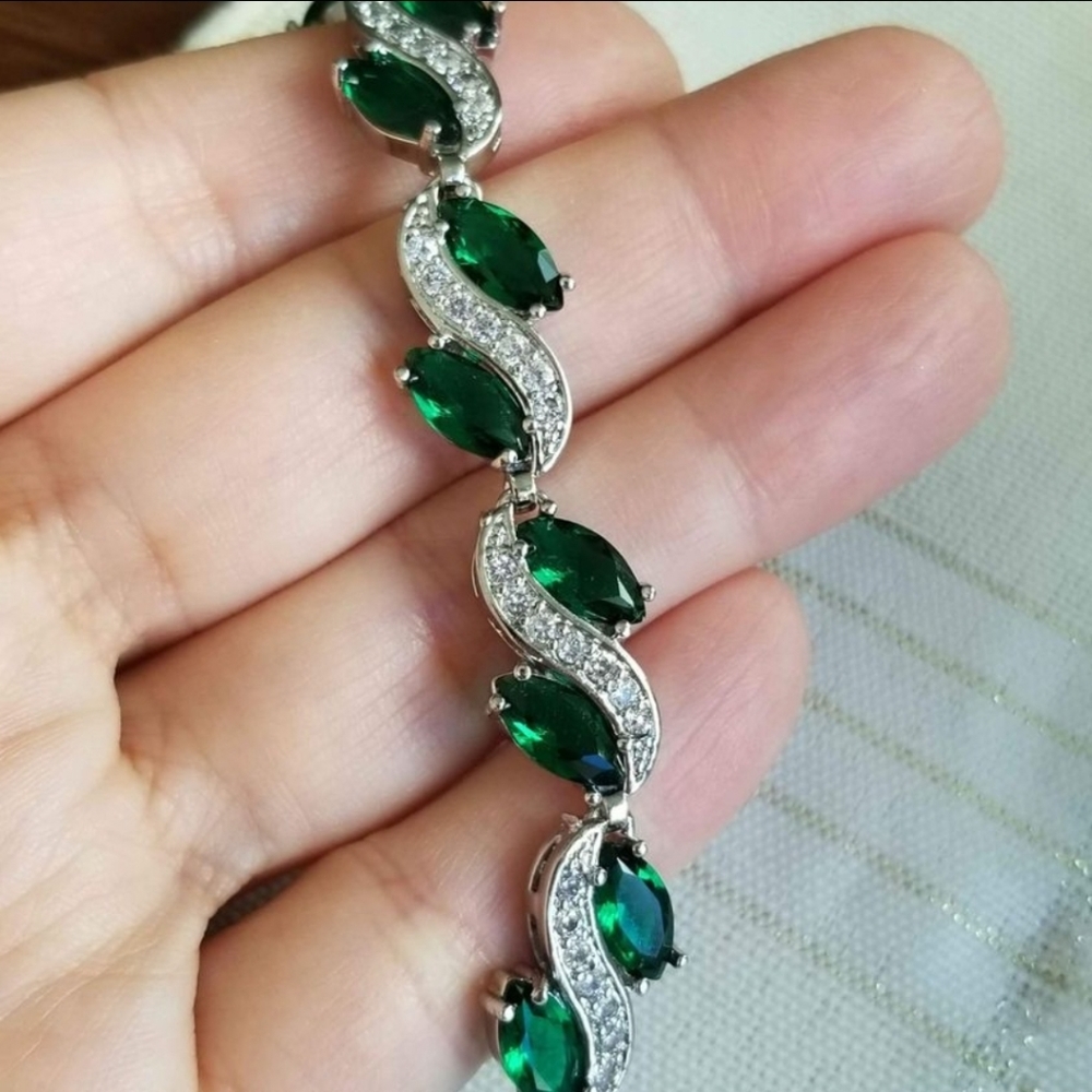New 925 Silver Marquise Cut   Emerald Diamond Bracelet with Extention - Picture 3 of 8